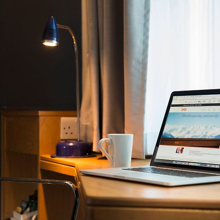 Holiday Inn Express Stirling By Ihg Экстерьер фото