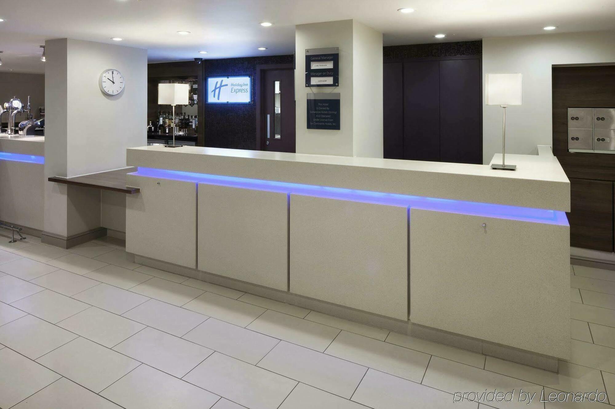 Holiday Inn Express Stirling By Ihg Интерьер фото